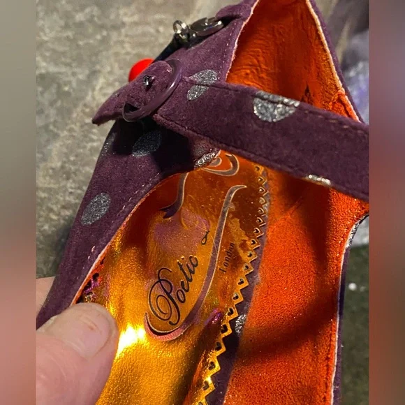 Adorable VTG Poetic License Mary Janes,purple suede w/silver dots,Cherry charm 8 - Picture 9 of 11
